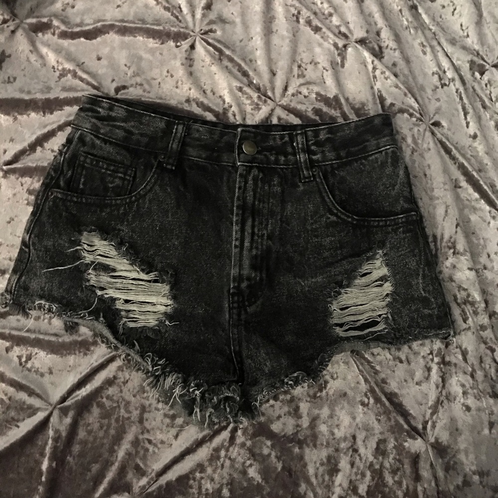 Black distressed shorts